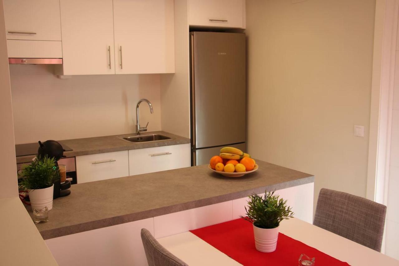Casa Tomas - Lovely Townhouse In Кембрилс Екстериор снимка